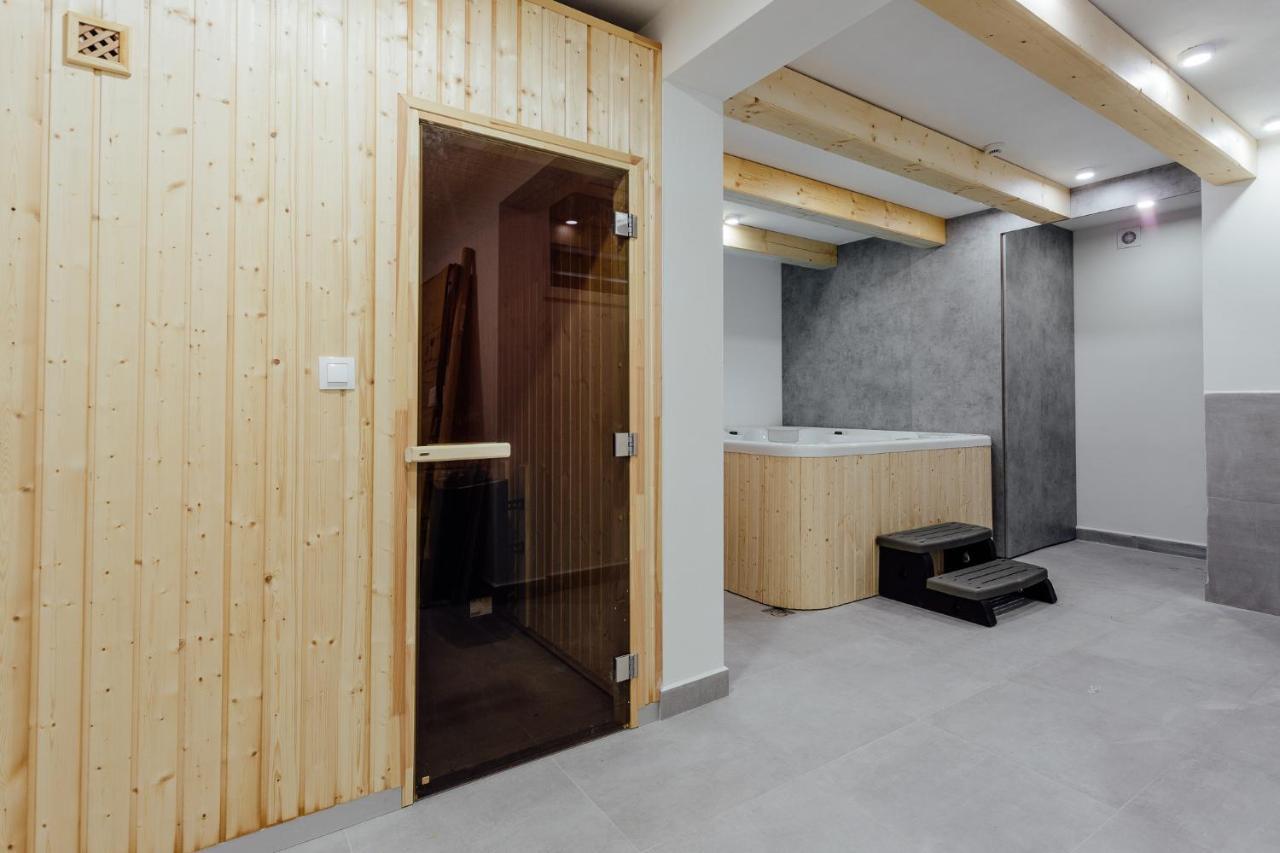 Resla Residence I, Ii, บันสกา ชีอาว์นีซา ภายนอก รูปภาพ