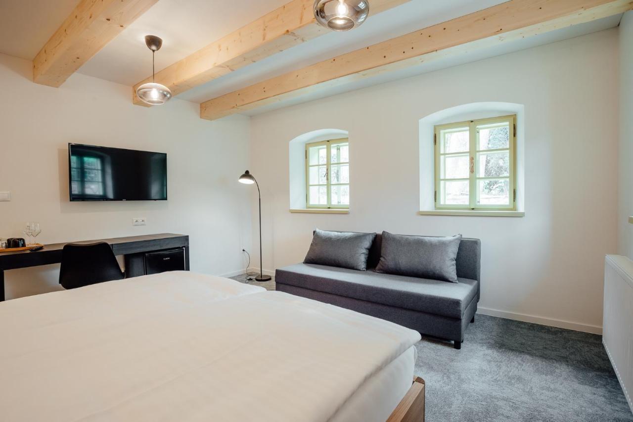 Resla Residence I, Ii, บันสกา ชีอาว์นีซา ภายนอก รูปภาพ